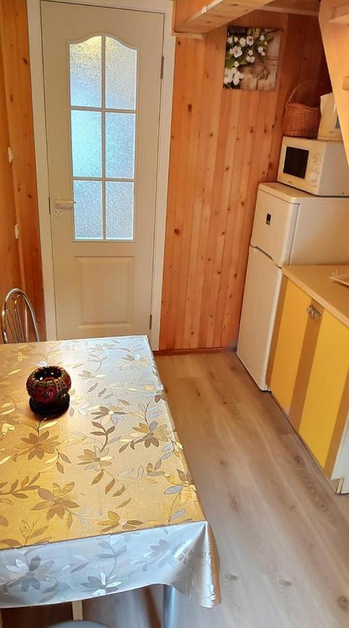 Guesthouse "Nakvyne Pas Zveja" Nagliu Street Nida Esterno foto