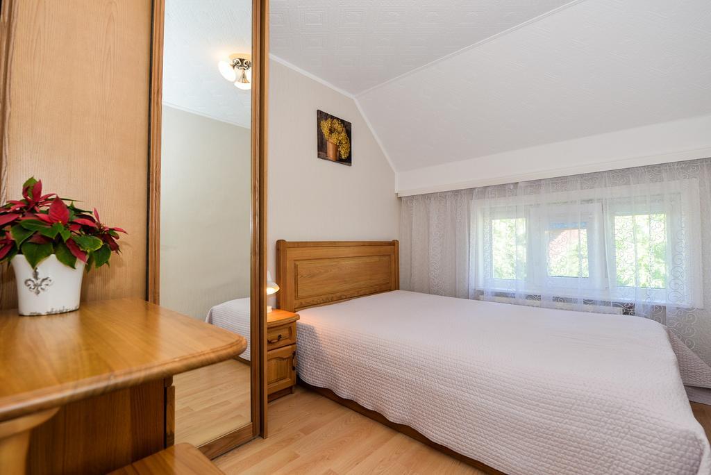 Guesthouse "Nakvyne Pas Zveja" Nagliu Street Nida Esterno foto